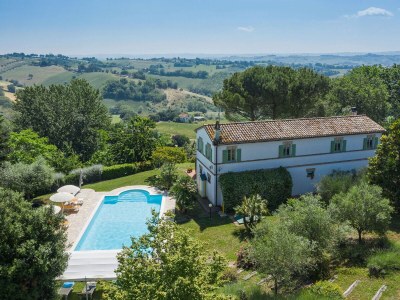 Villa La Capuccina in Corinaldo - Villa