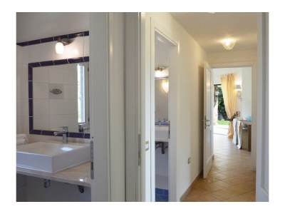 Holiday house Villa Bianca ...and a heart shaped pool! - Features photo 27