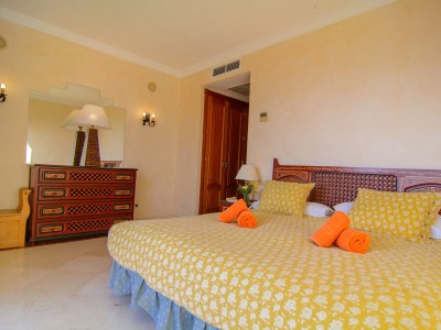 Villa Beachfront heated pool - Features photo 18