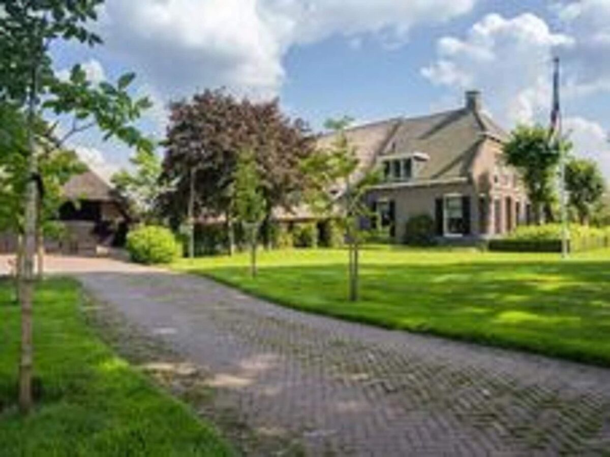 Farmhouse Prachtvolles Bauernhaus in Dwingeloo - Outdoor photo 2