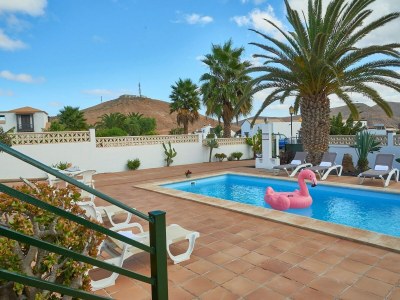 Holiday house Geräumiges Ferienhaus in La Oliva - Outdoor photo 4