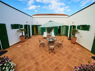 Holiday house Geräumiges Ferienhaus in La Oliva - Outdoor photo 7