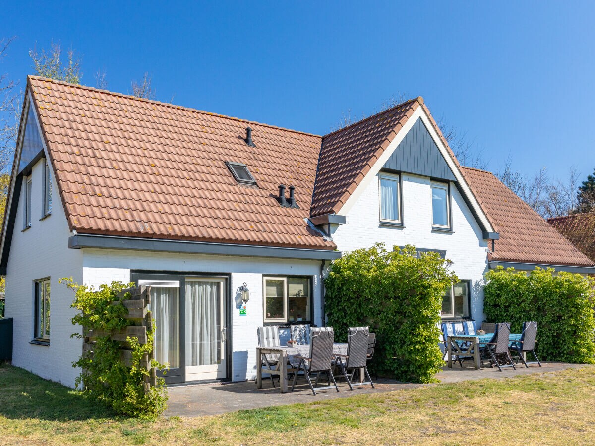 Holiday apartment Koetshuis