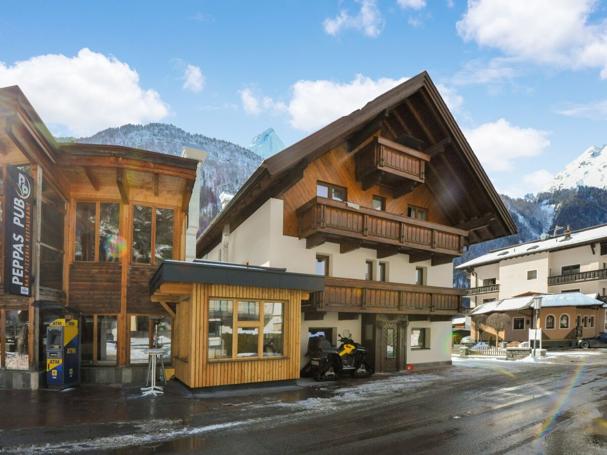 Apartment Apartment in Huben near Ski Slopes