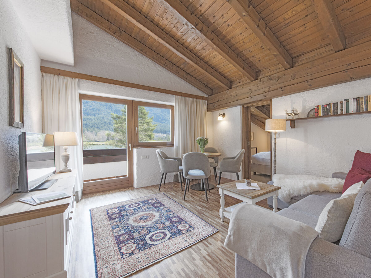 Holiday apartment 2-room apartment SEEBLICK in the Wildsee House