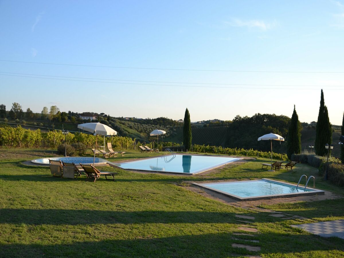 Holiday house Gemütliches Ferienhaus mit Schwimmbad mit whirlwanne und Kinderbecken
