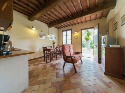 Apartment Gemütliches Ferienhaus mit Schwimmbad mit whirlwanne und Kinderbecken - Features photo 17
