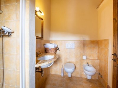 Farmhouse Belvilla by OYO La Torre - Features photo 31
