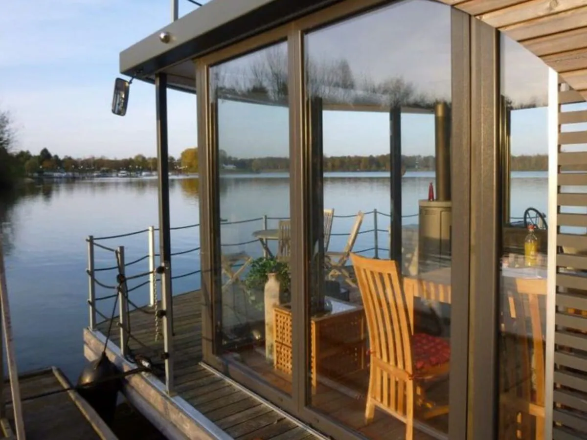House boat Hafendieb
