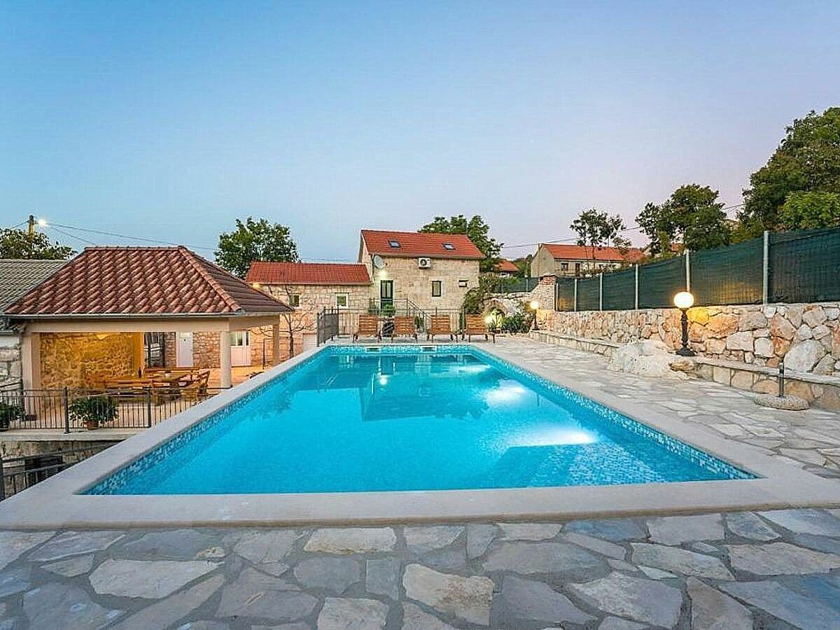 Holiday house Buljanovi Dvori with private Pool