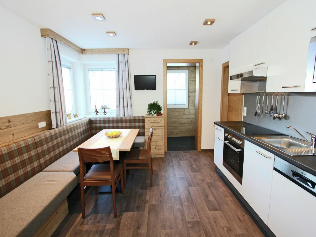 Apartment Apartment in See near Ski Slopes
