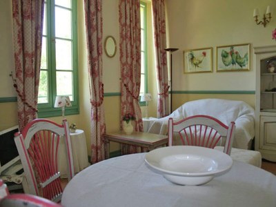Apartment Romantic Château Stay Rhône - Features photo 12