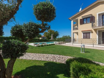 Holiday apartment Mihael with private pool - Outdoor photo 13