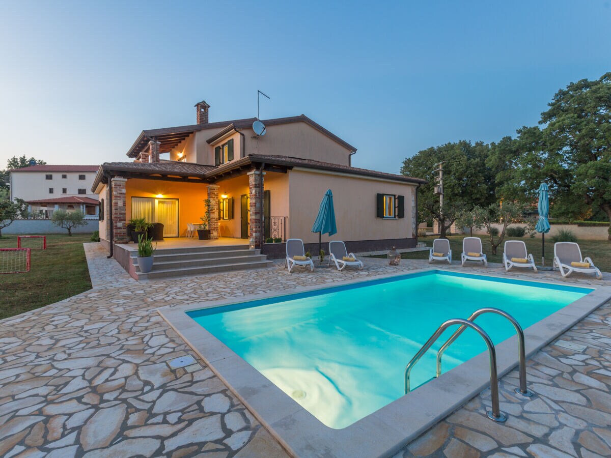 Villa Natura with Pool