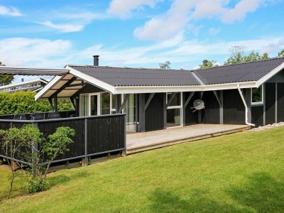Holiday house Ruhige Oase in der Nahe des Golfplatzes-By Traum in Hals - Holiday house