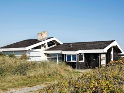 Holiday house Luxury Retreat with Sea View - Outdoor photo 2