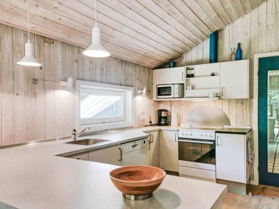 Holiday house Charmantes Strandhaus -- By Traum Ferienwohnungen - Outdoor photo 8