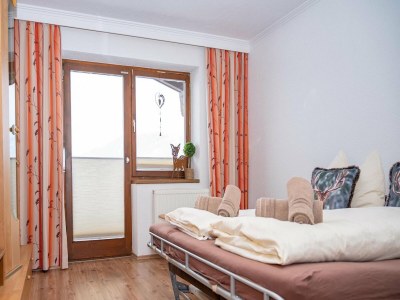 Apartment Farmhouse in Hollersbach near Ski Slopes - Features photo 12