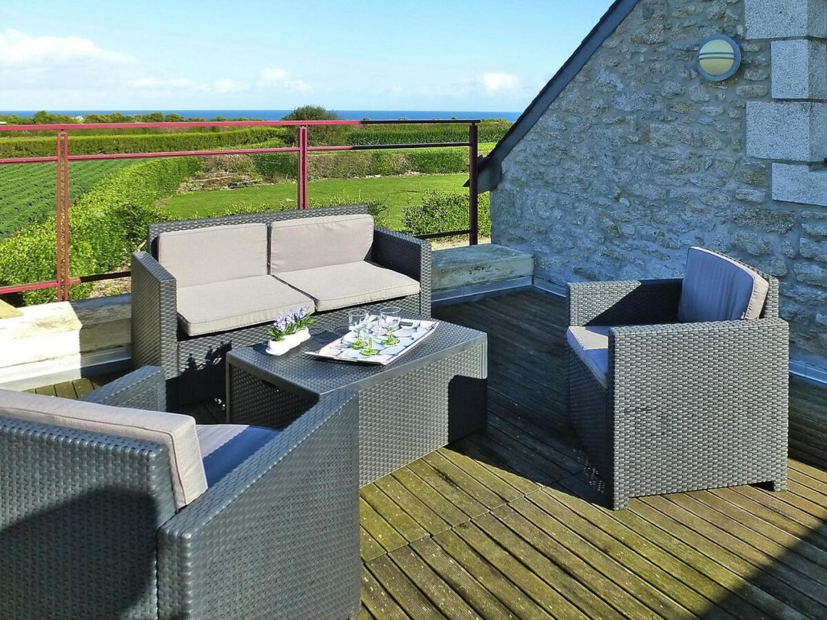 Holiday house Steinhaus in Cleder nahe Sandstrand