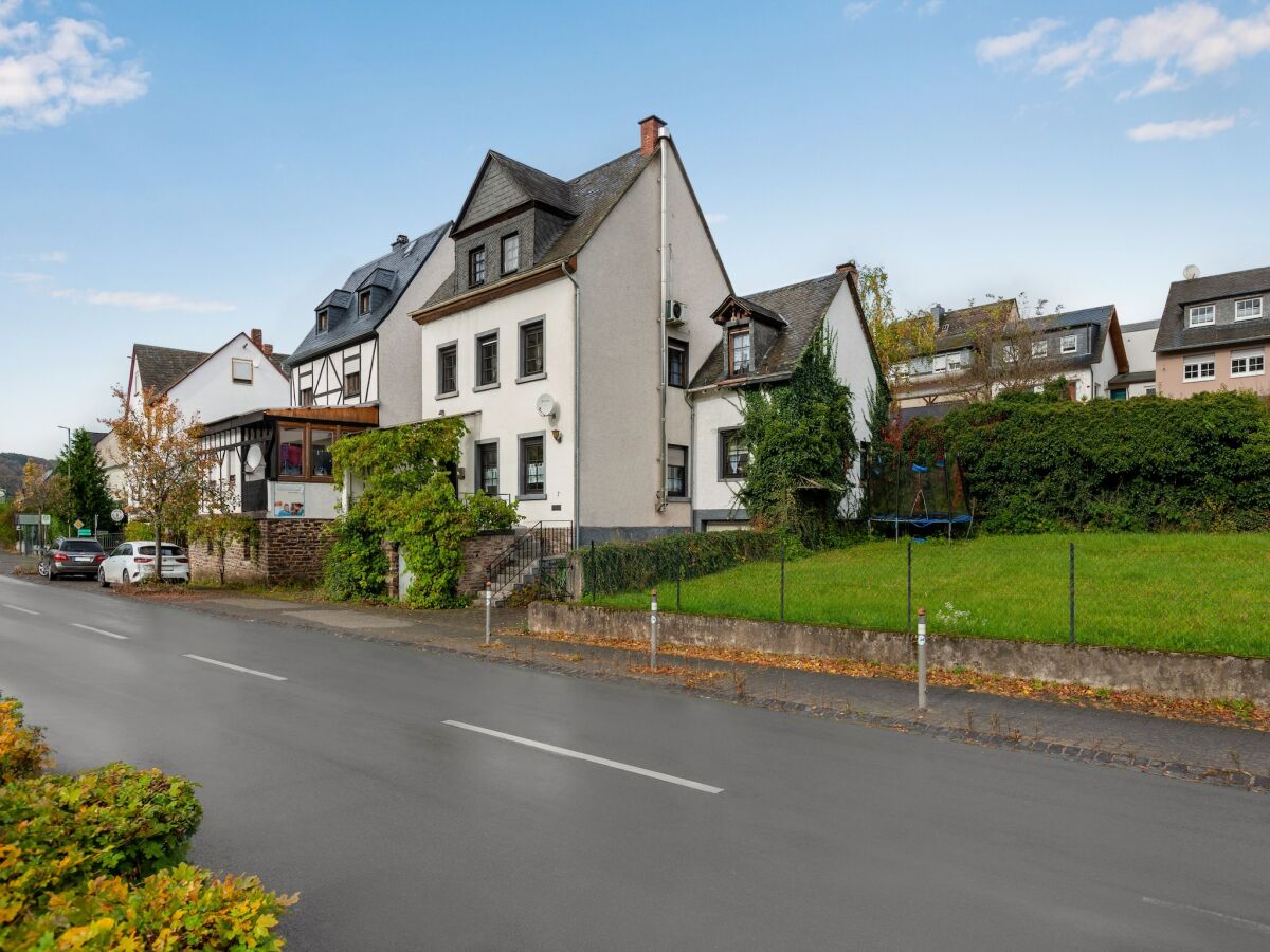 Holiday house Charmantes Ferienhaus nahe Moselufer - Outdoor photo 4