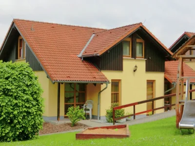 Holiday house Schöne Doppelhaushälfte mit Terrasse in Schirgiswalde - Outdoor photo 7