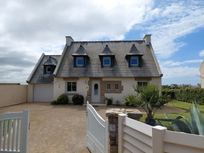 Holiday house Holiday Home by Roscoff Beach and Horse Racing in Morlaix - Holiday house