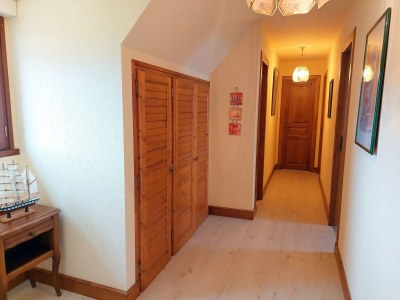 Holiday house Holiday Home by Roscoff Beach and Horse Racing - Features photo 28