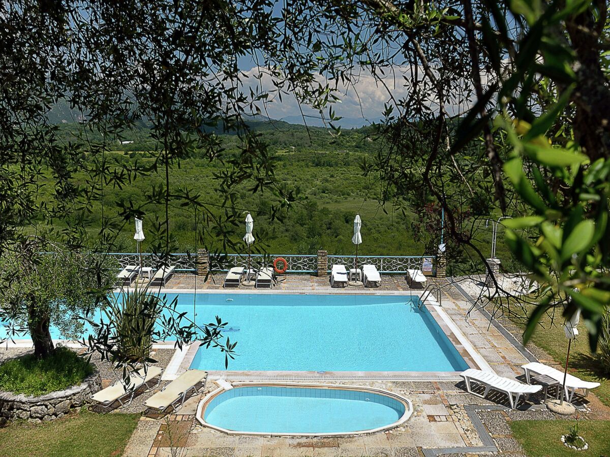 Apartment Apartment with Pool & Near Sea - Outdoor photo 3