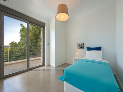 Villa Villa in Rhodes with Infinity Pool - Features photo 16