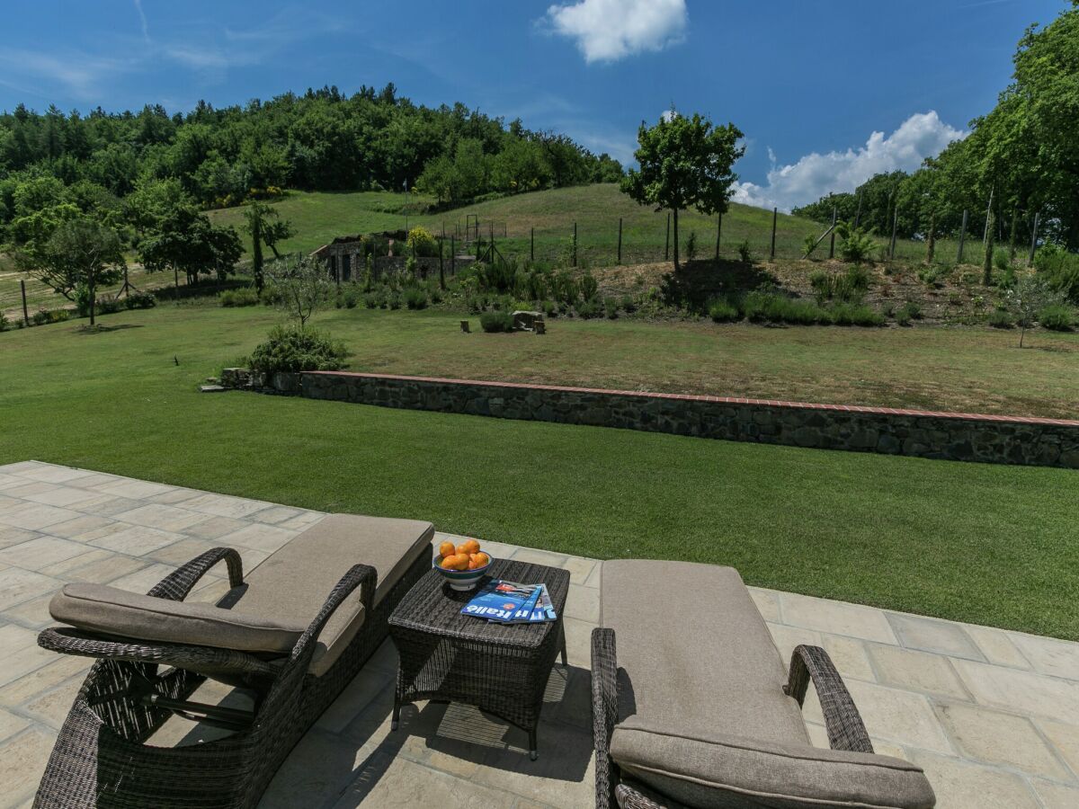 Cottage Luxusvillen in Poppi mit beheiztem Pool - Outdoor photo 3