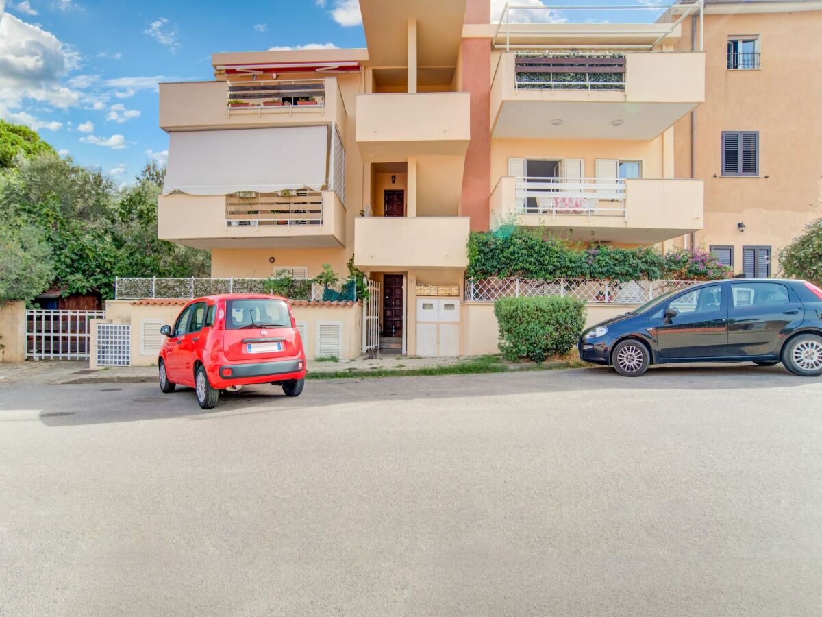 Apartment Apartment in Sardegna near beach - Outdoor photo 2