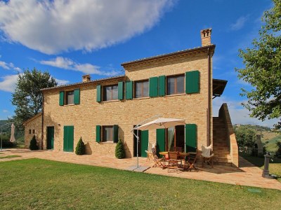 Holiday house Cottage in Montelabbate with Pool & Forest in Vallefoglia - Holiday house