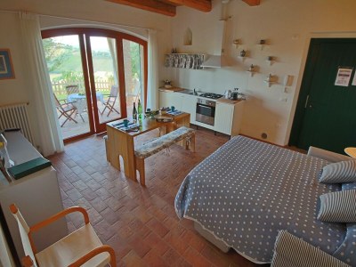 Holiday house Tranquil Hilltop Cottage - Features photo 28