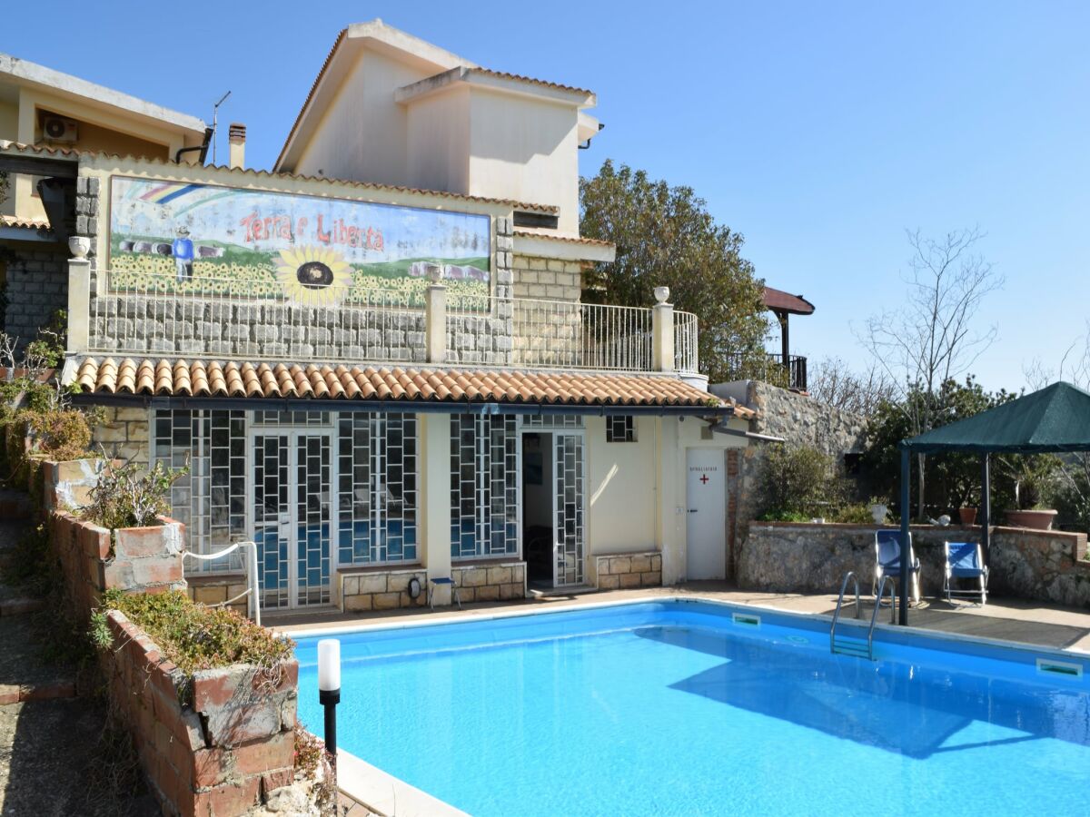Villa Villa in Syracuse with Pool and Terrace