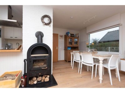 Holiday house Renesse Holiday Home w/ Fireplace - Features photo 18