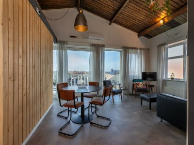 Apartment Cozy Stay Near Beach - Features photo 13