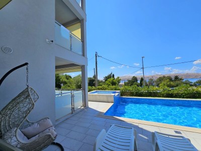 Holiday apartment Stella with Pool top5 in Karlobag - Holiday apartment