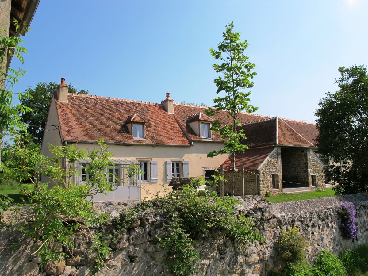 Farmhouse Luxurious Farmhouse in Braize - Outdoor photo 2