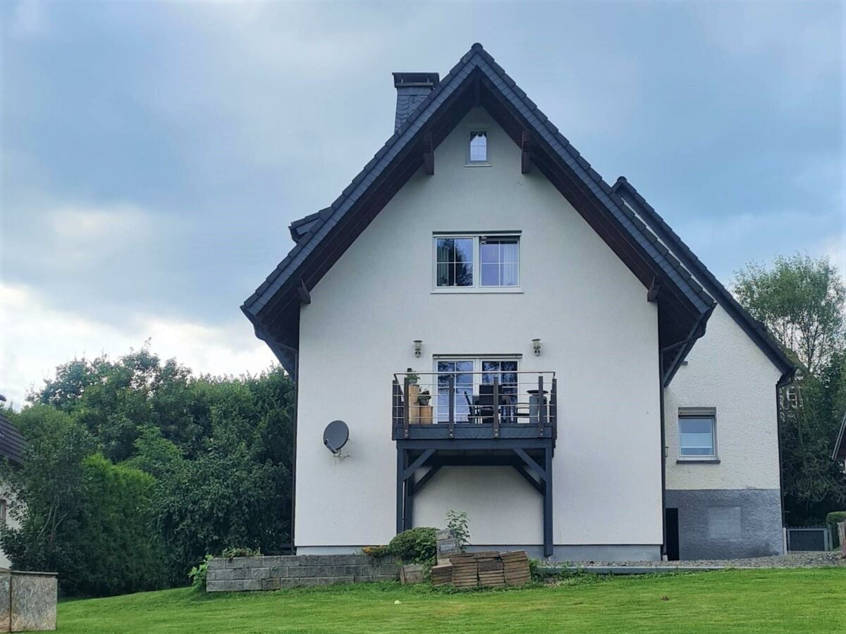 Apartment Gemütliche Ferienwohnung in Friesenhagen - Outdoor photo 3