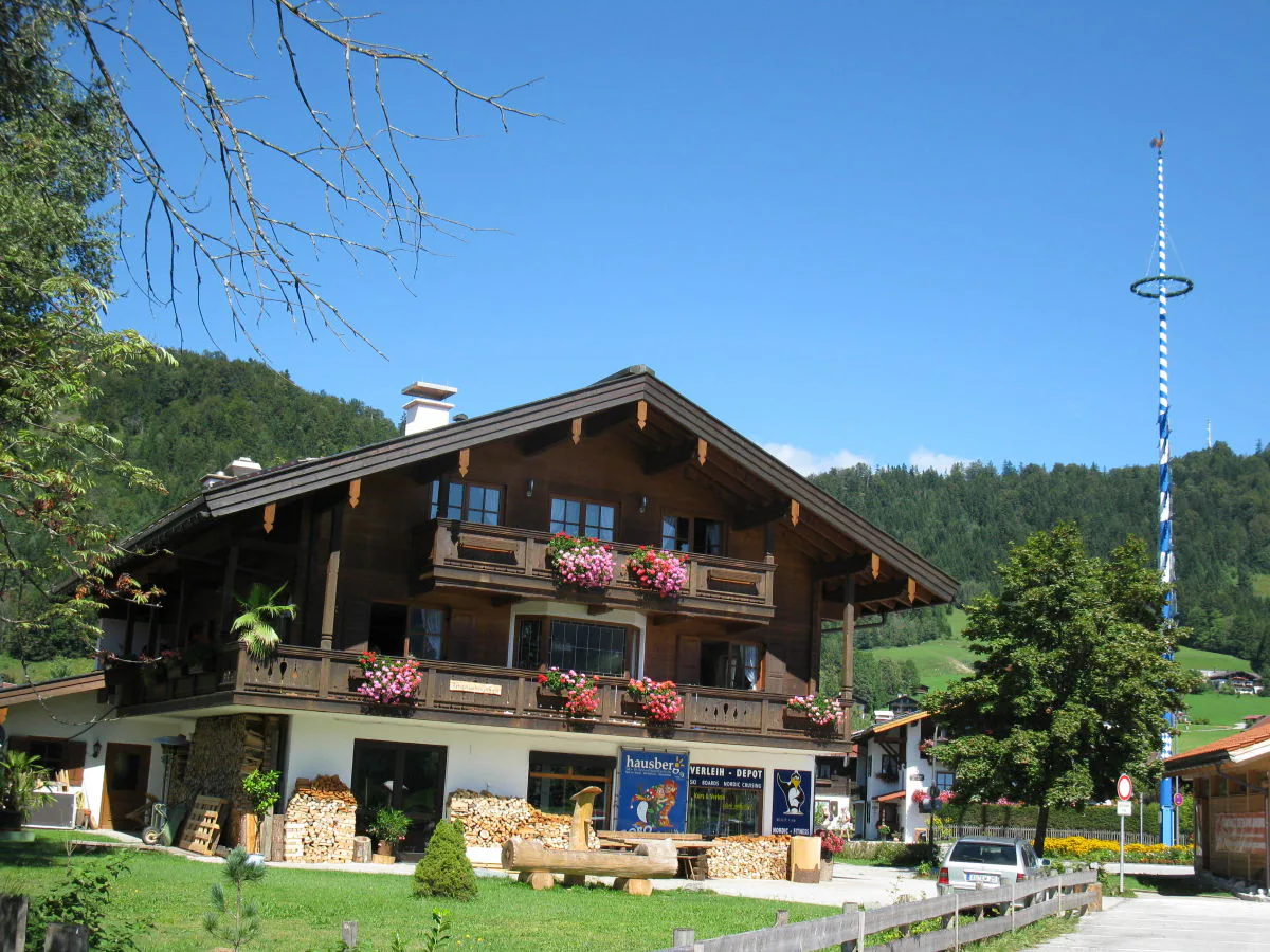 Holiday apartment Klausenberg/Hausberg - Gästehaus am Maibaum