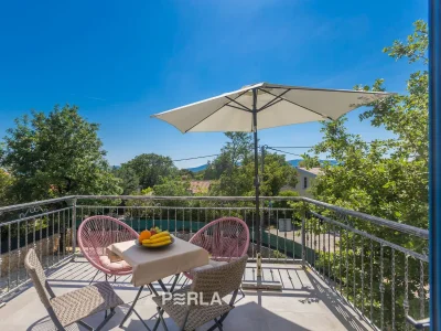 Holiday apartment Cozy AMY Holiday Apartment with a Large, Pleasant Terrace and Open Views in Pinezici - Holiday apartment