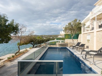 Villa Villa Sea Touch - beachfront villa for eight, amazing views in Rogoznica - Villa