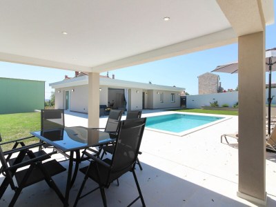 Villa Monte  Vernal mit Pool in Pula - Villa