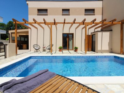 Villa Villa Lona with private pool near Pula in Valtura - Villa