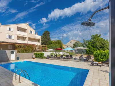 Holiday apartment Michele with large heated pool 50m2 and sea view - Outdoor photo 8