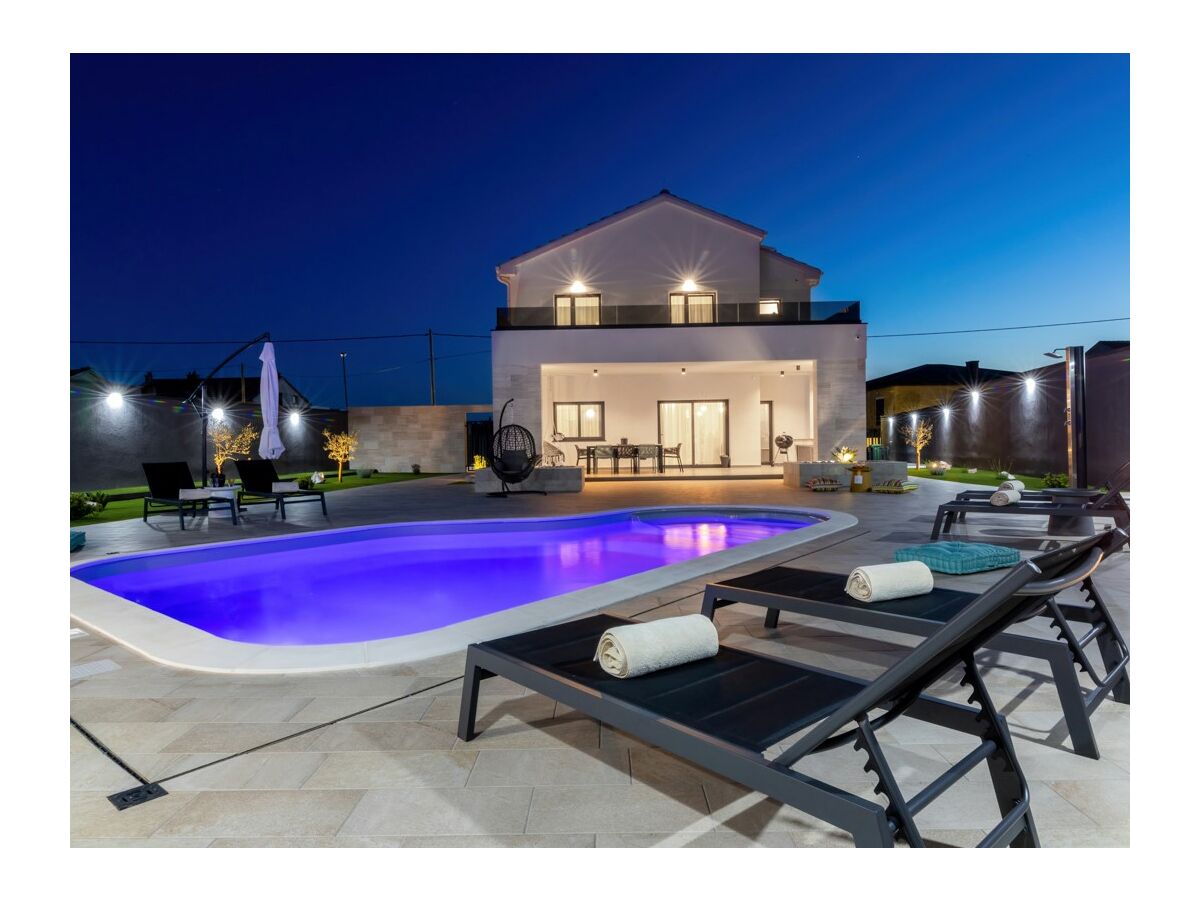 Villa Villa One