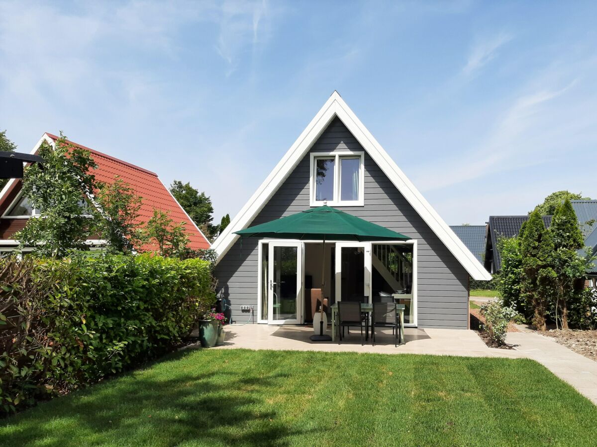 Holiday house Stylish holiday home by the sea