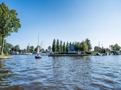 Holiday house Wasservilla in Balk mit eigenem Steg - Environment photo 26