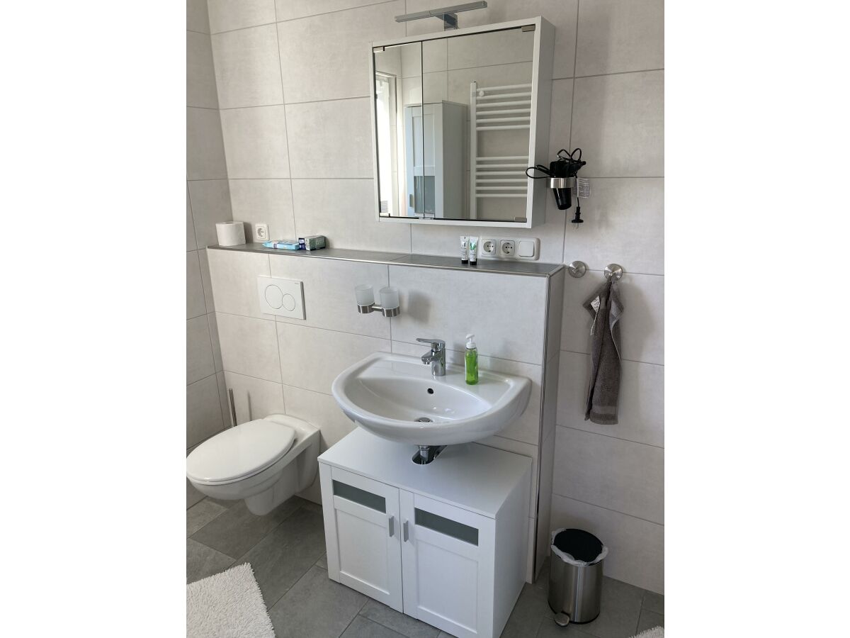 Apartment 2-Bett-Ferienwohnung, Dusche/WC