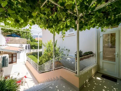 Apartment Guest House Vulic - Studio Apartment with Terrace in Mokošica - Apartment